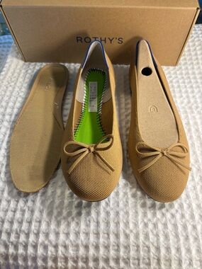 Rothy's Tan Ballet Flats with Bow Accent Wren